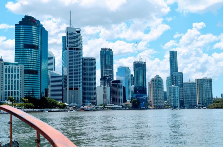Brisbane: Midday 1.5-Hour Sightseeing Cruise 12.30pm-2.00pm - New Farm Park and the Riverfront Details That Add Up
