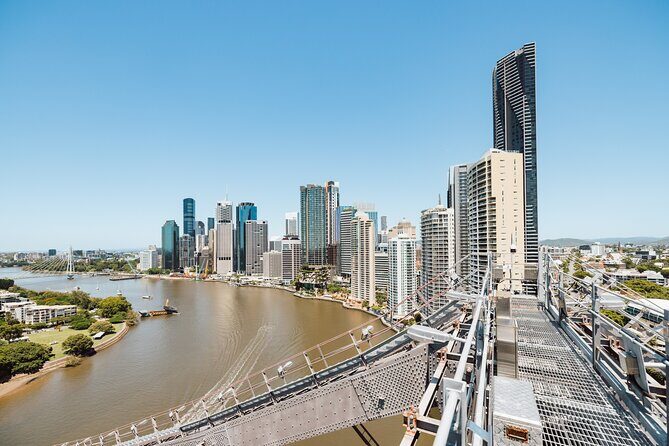 Brisbane: Story Bridge Adventure Climb - Getting ready: meeting point, shoes, and the gear rules that catch people