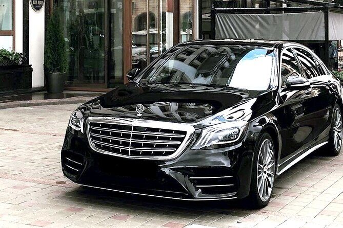 Brisbane Ultimate Chauffeur Airport Departure experience - Getting oriented at the airport without running on adrenaline