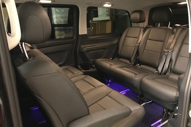 Private Transfer from Brisbane Airport to Noosa for 1 to 3 people - Drop-off in Noosa Heads: direct arrival to your nominated address